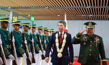 Thủ tướng Lê Minh Hưng tới Philippines tham dự Hội nghị Cấp cao ASEAN 48