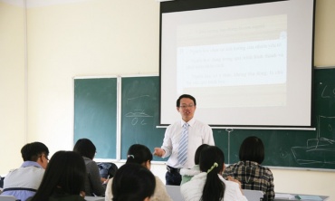 Mỗi viên chức chỉ được là giảng viên đồng cơ hữu của một cơ sở giáo dục