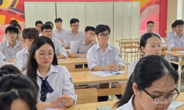 Từng bước chuẩn bị cho thi tốt nghiệp THPT trên máy tính