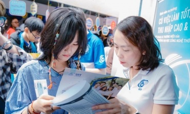 Chuyên gia dự báo điểm chuẩn đại học 2026, áp lực sẽ dồn vào khối B và D01