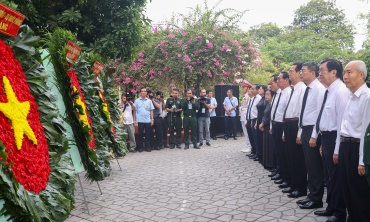 Thủ tướng Lê Minh Hưng: Bằng mọi giá, phải nỗ lực, quyết tâm cao nhất để tìm kiếm, quy tập và xác định danh tính hài cốt liệt sĩ
