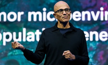 Nadella của Microsoft chỉ trích Fable của Anthropic vì bị 'kiểm soát biên tập' quá mức