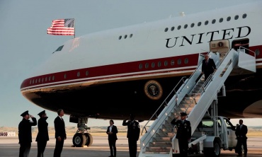 Donal Trump tuyên bố chuyên cơ Air force one mới từ Qatar sẽ được nâng cấp toàn diện