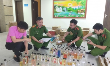 Triệt xóa các đường dây chuyên sản xuất, mua bán các sản phẩm nước hoa giả mạo nhãn hiệu