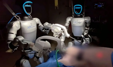 Bước tiến mới trong y học: Robot hình người thực hiện thành công phẫu thuật trên động vật sống