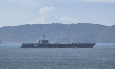 Tàu sân bay USS George Washington của Hải quân Hoa Kỳ thăm Việt Nam