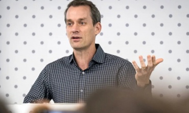Tái cấu trúc AI tại Google: Giám đốc Khoa học Jeff Dean rời đi và Demis Hassabis rời ghế CEO DeepMind