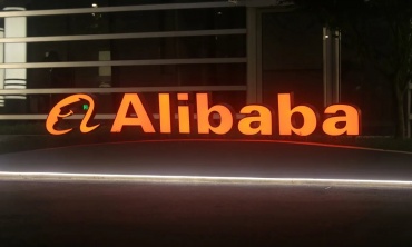Cổ phiếu Alibaba lao dốc sau khi công bố đợt phát hành cổ phiếu trị giá 10,2 tỷ USD để thúc đẩy phát triển AI
