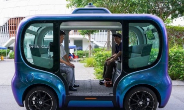 Hà Nội thử nghiệm robotaxi, robot giao hàng tại Hòa Lạc