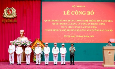 Công bố Quyết định thành lập Cục Công nghệ thông tin và Cơ yếu