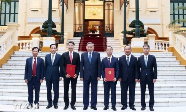 Tổng Bí thư, Chủ tịch nước Tô Lâm trao quyết định bổ nhiệm 2 Đại sứ Việt Nam tại nước ngoài