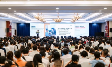 Từ quản lý màn hình đến dạy trẻ làm chủ công nghệ