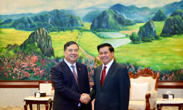 Phó Thủ tướng Thường trực Phạm Gia Túc chào xã giao Tổng Bí thư, Chủ tịch nước và Thủ tướng Lào
