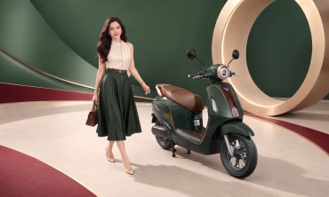 Cận cảnh Evo Grand Premia: Thiết kế sang trọng, cốp rộng “miên man”