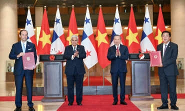 Tổng Bí thư, Chủ tịch nước Tô Lâm và Tổng thống Panama chứng kiến Lễ trao các văn kiện hợp tác