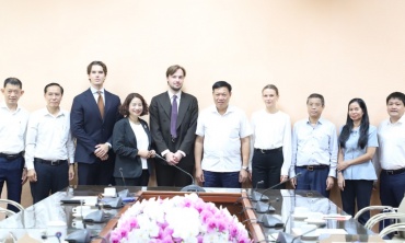 Thứ trưởng Đỗ Xuân Tuyên tiếp và làm việc với Tổng Giám đốc Công ty VAMED Engineering GmbH (Cộng hòa Áo)