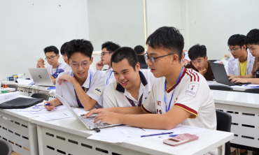 Từ đề thi miền Bắc 2026, thí sinh miền Nam cần làm gì để không 