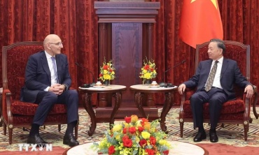 Việt Nam mong muốn không ngừng phát triển quan hệ hữu nghị truyền thống với Azerbaijan