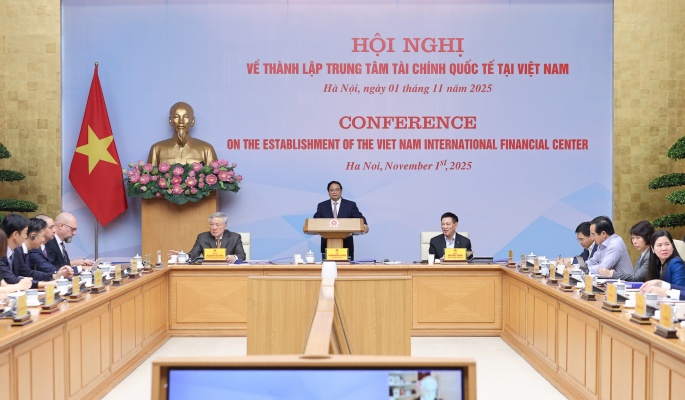 Thủ tướng chủ trì hội nghị về thành lập Trung tâm tài chính quốc tế