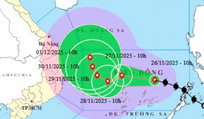 Thủ tướng yêu cầu triển khai các biện pháp cần thiết cao nhất để phòng, tránh, ứng phó bão số 15
