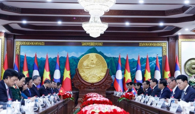 Tổng Bí thư Tô Lâm chứng kiến trao các văn kiện hợp tác Việt Nam - Lào