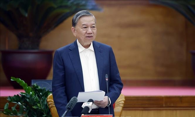 Tổng Bí thư Tô Lâm: Quảng Ninh từng bước trở thành hình mẫu phát triển xanh, hiện đại, sáng tạo và hội nhập quốc tế