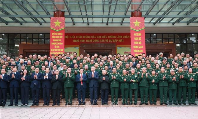 Tổng Bí thư Tô Lâm gặp mặt đại biểu tướng lĩnh quân đội nghỉ hưu, nghỉ công tác