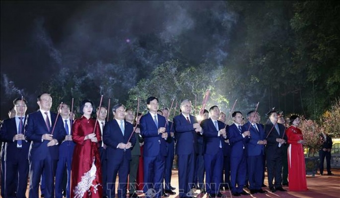 Tổng Bí thư Tô Lâm thăm, chúc Tết Đảng bộ, chính quyền và nhân dân Hà Nội