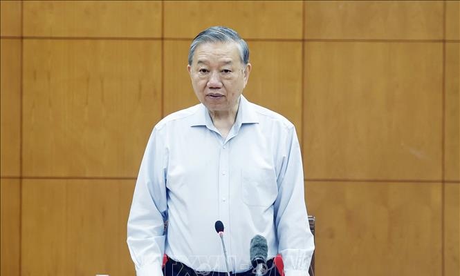 Tiếp tục kiên quyết, kiên trì đấu tranh chống 'giặc nội xâm' với tư duy, cách làm mới