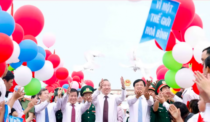 Tổng Bí thư, Chủ tịch nước dự Lễ Thượng cờ 