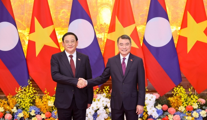 Việt Nam luôn kề vai sát cánh hỗ trợ Lào hiện thực hoá các mục tiêu chiến lược đã đề ra